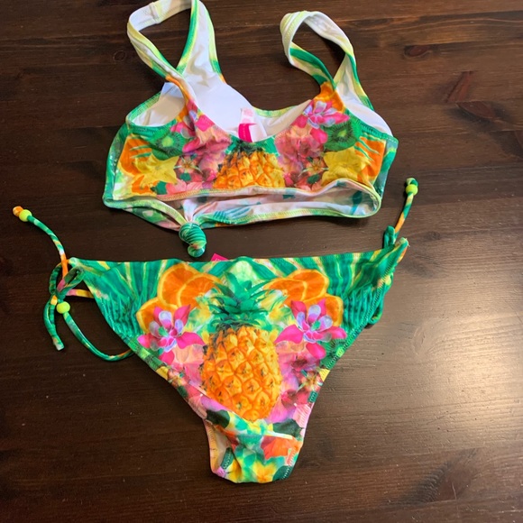 Tropical Bikini - Picture 4 of 4